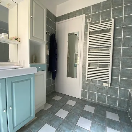 Trois Pieces Avec Terrasse Ментона